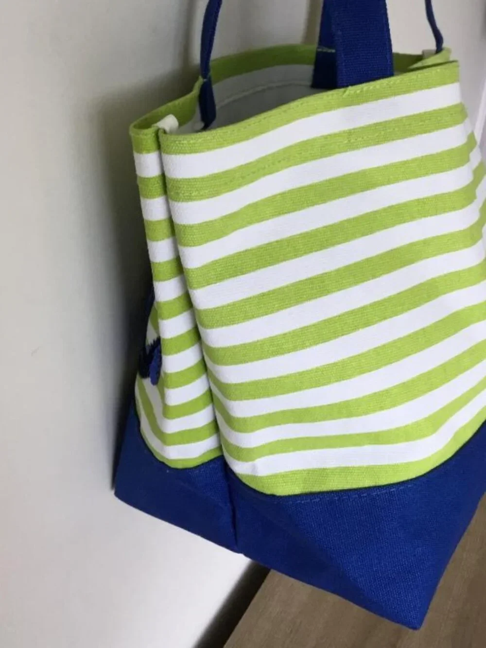 Quacker Factory Nautical Beach Bag Tote with Blue Sequined Anchor Accent NWOT